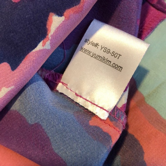 Like New Yumi Kim Silk Floral Top - Picture 10 of 10